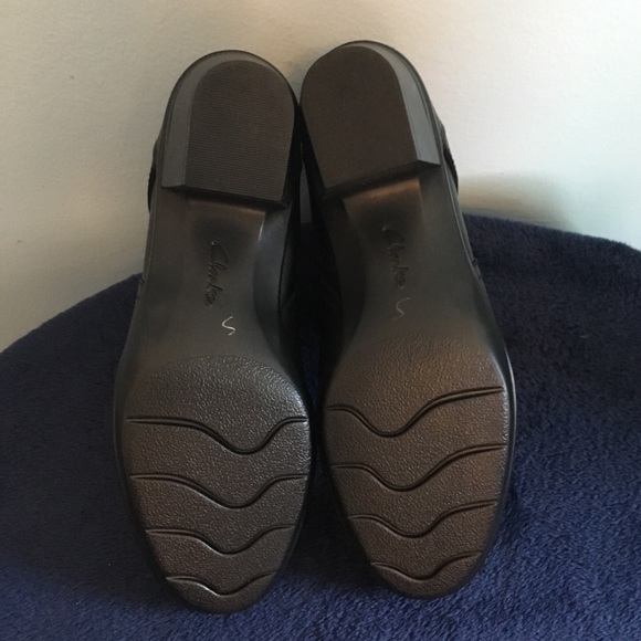 ☀️Clarks Emslie Cyndi Black Leather Booties w Buckle - Picture 5 of 8
